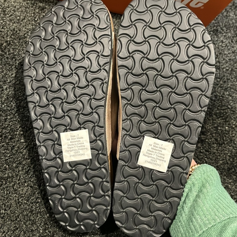 NORTHSIDE METALLIC SANDALS - Picture 5 of 5